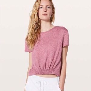 lulu lemon “short notice tee” size 2